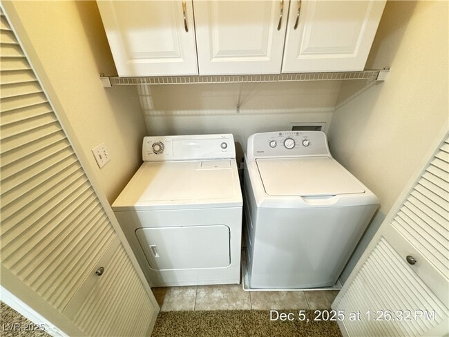 Building Photo - 11143 African Sunset St