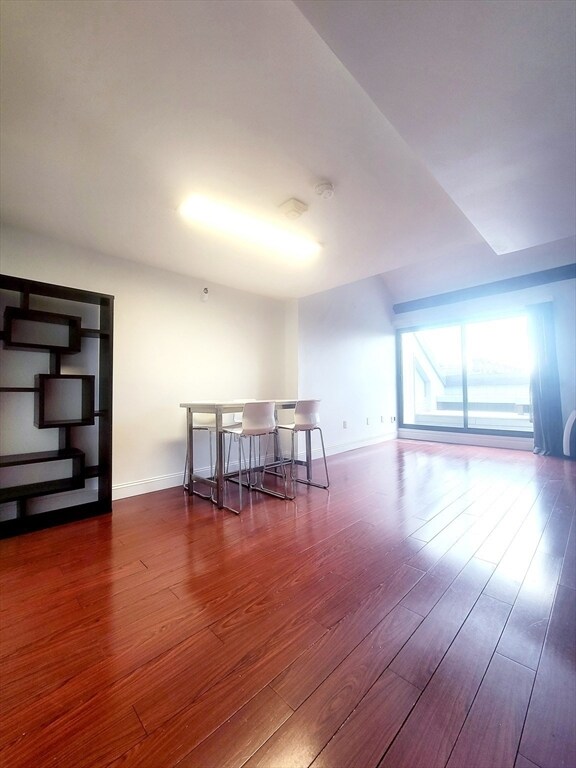 Building Photo - 42 8th St