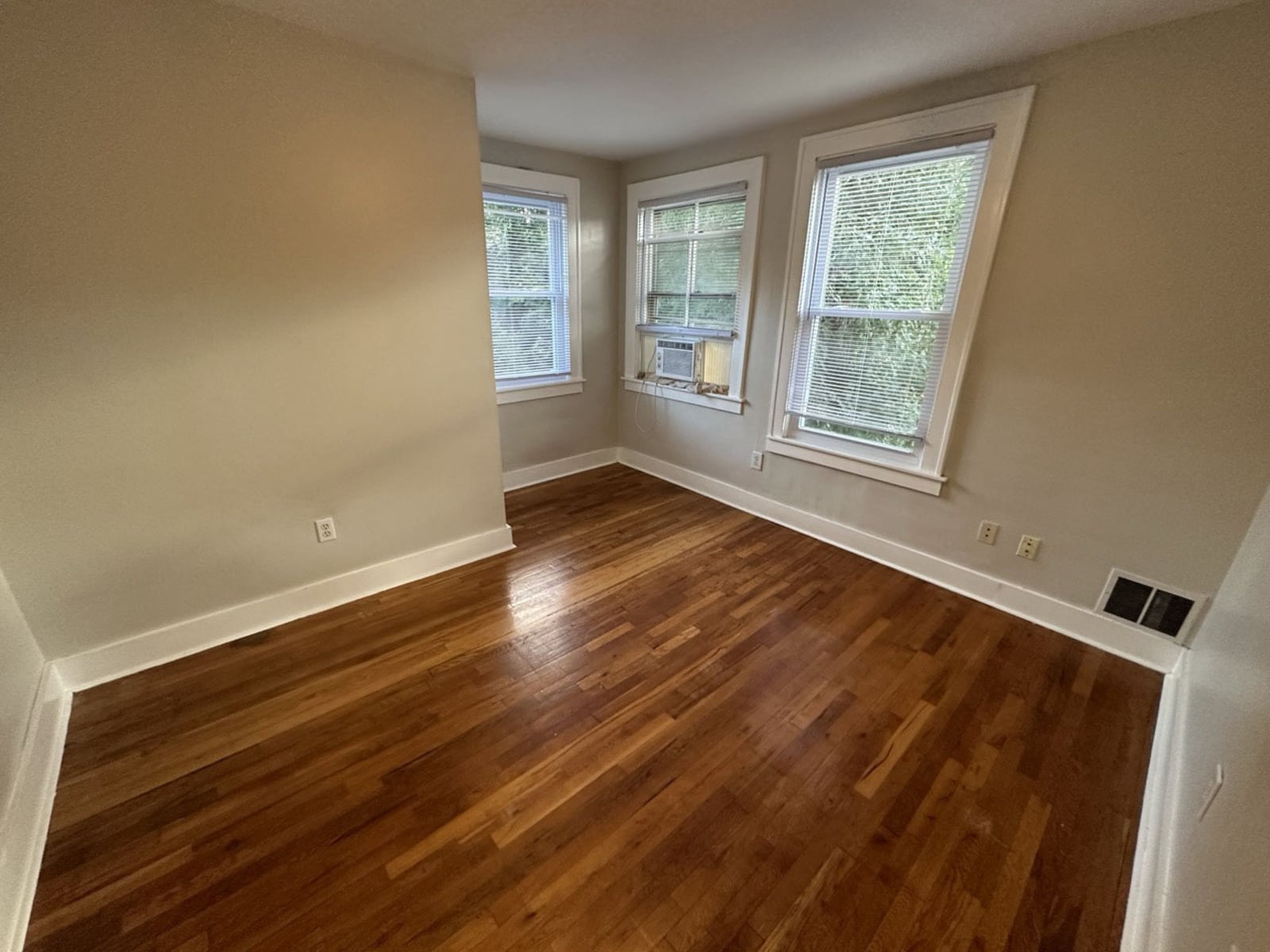 Bedroom 2 - 260 Spencer St