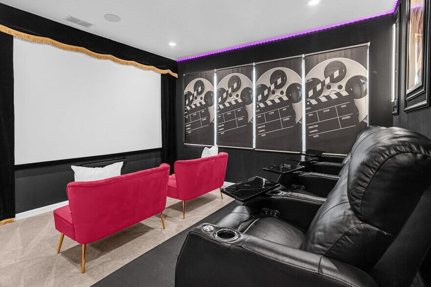 Building Photo - 2560 Shanti Dr