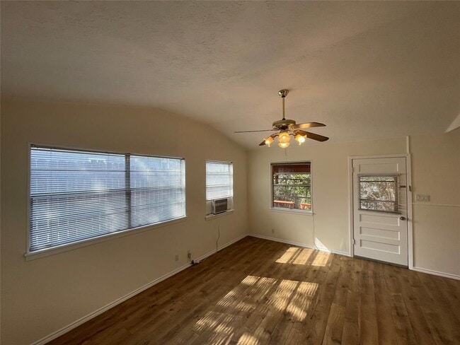 Building Photo - 17303 E Darleen Dr