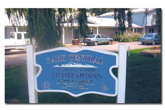 Primary Photo - Park Central Apartments