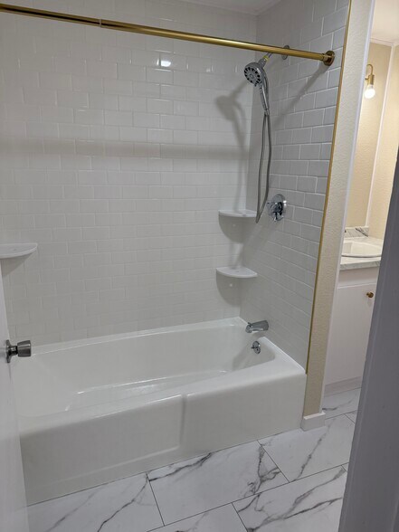 Building Photo - 60 Redington St