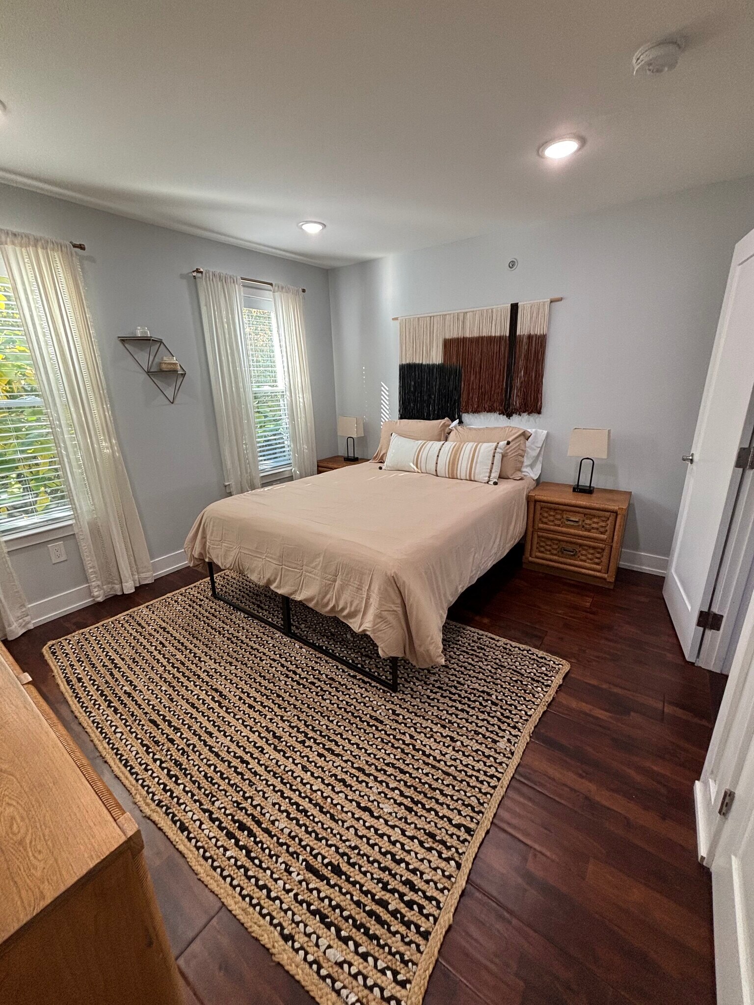 Building Photo - 1220 Lecount St