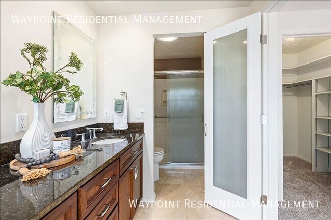 Building Photo - 3108 Woodbrook Pl