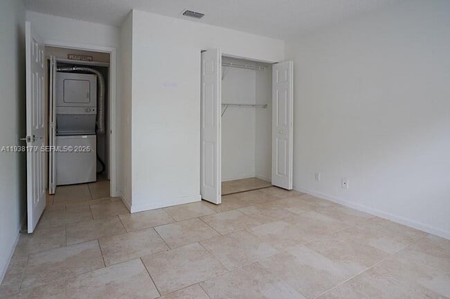 Building Photo - 5080 Sanctuary Way