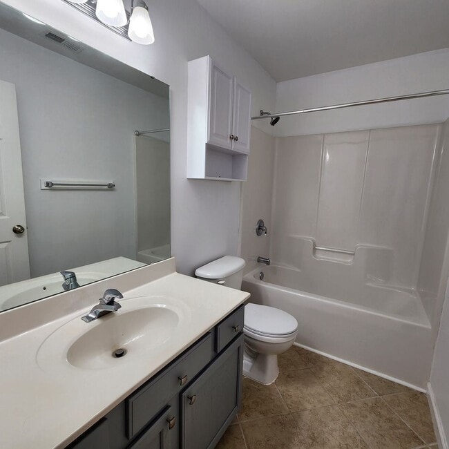 Building Photo - Beautiful Home for rent Durham NC