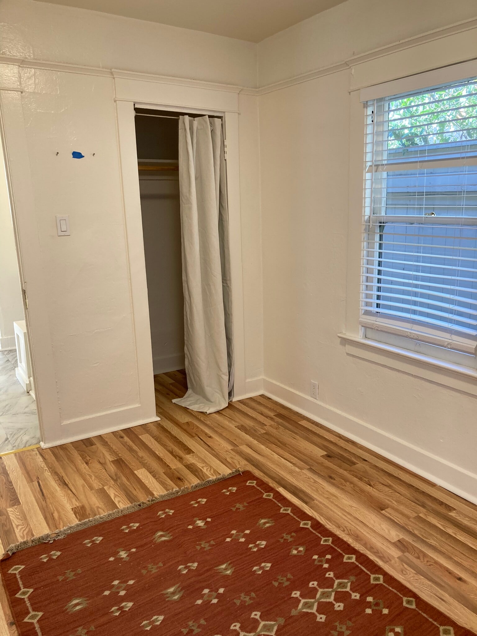 Building Photo - 129 S Broadway