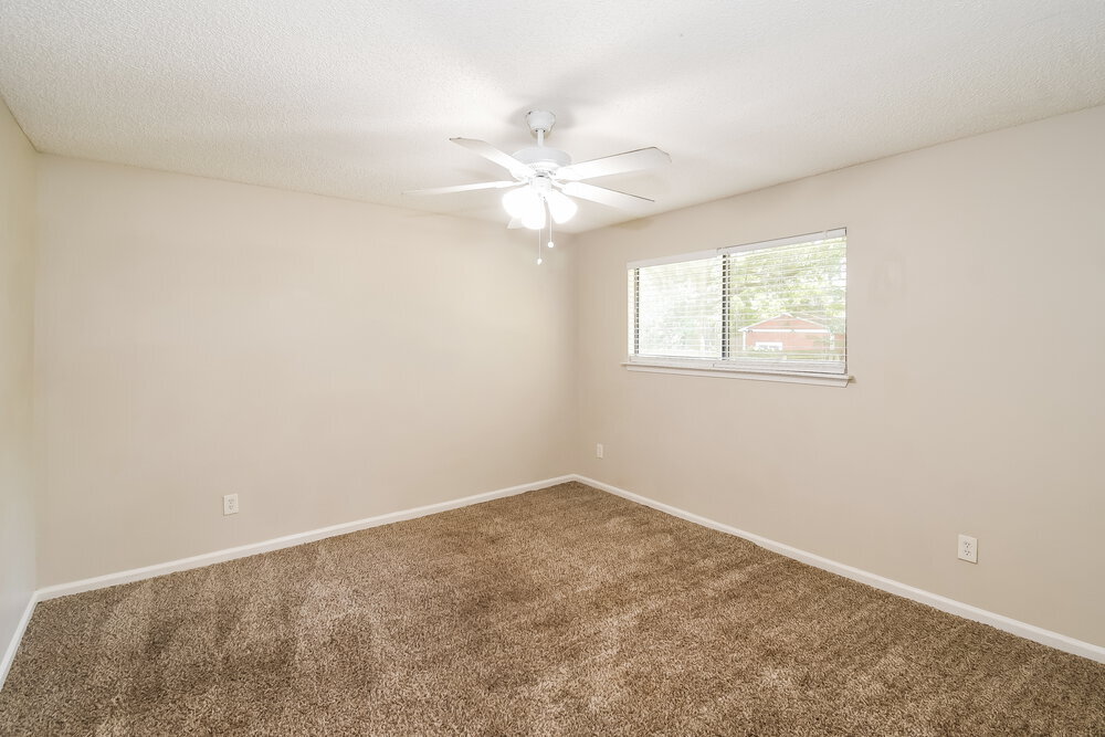 Building Photo - 8442 Finwood Ave