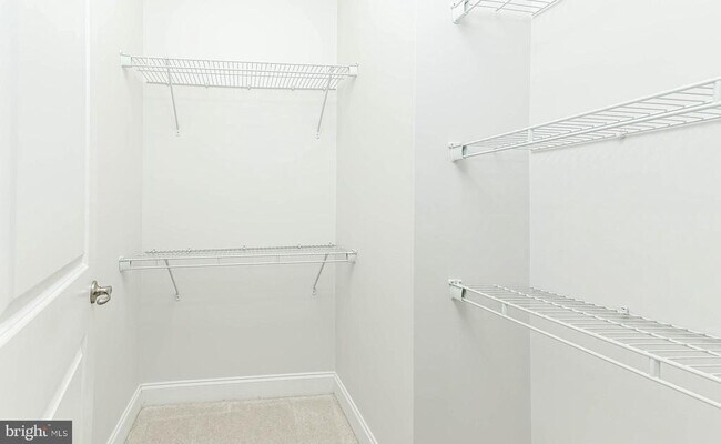 Building Photo - 15158 Kentshire Dr