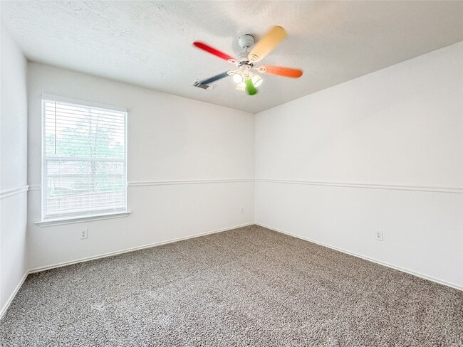 Building Photo - 11 Orion Star Ct