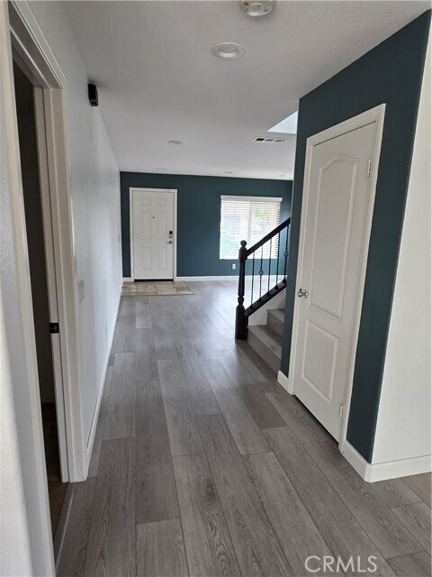 Building Photo - 40643 Cartier St