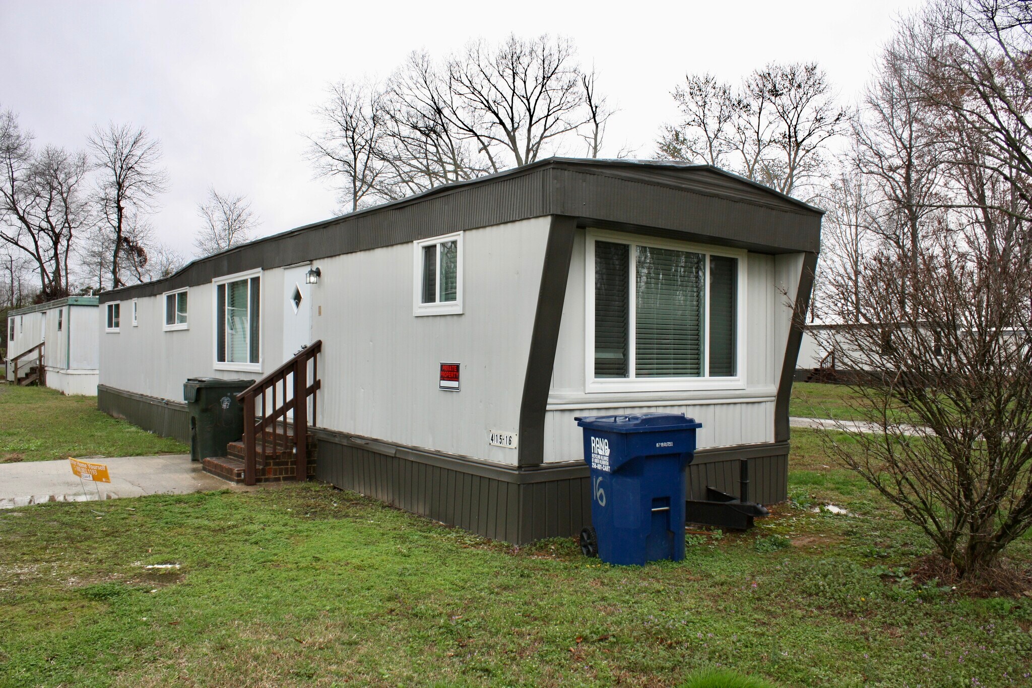 Building Photo - 415 W Limestone Rd