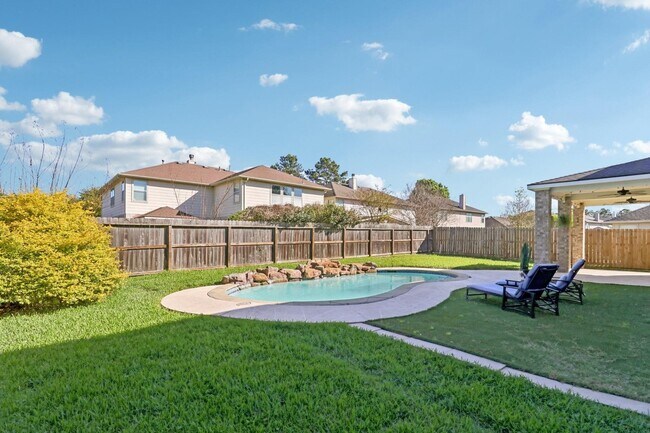 Building Photo - 16546 Cypress Thicket Dr