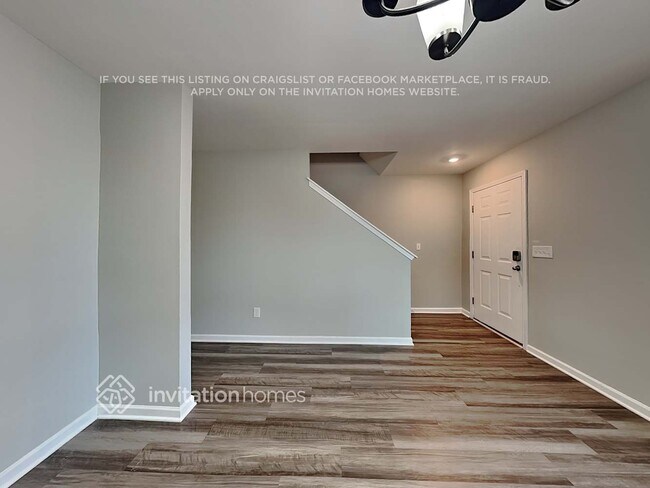 Building Photo - 1920 Northrop Dr