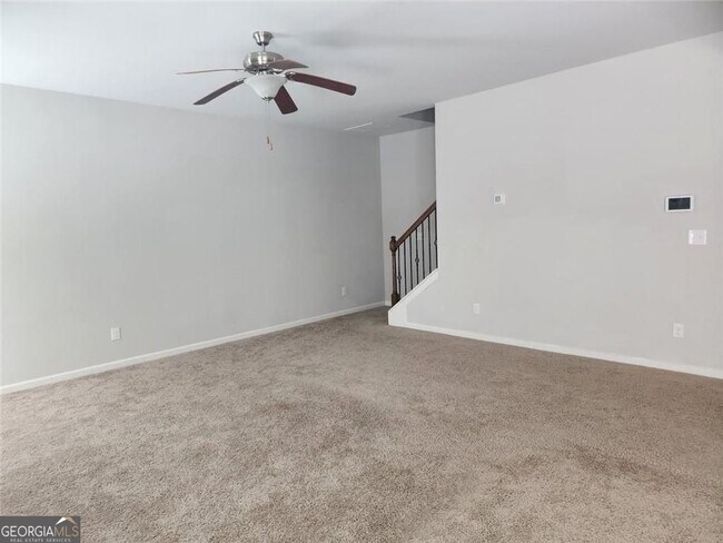 Building Photo - 270 Kestrel Cir