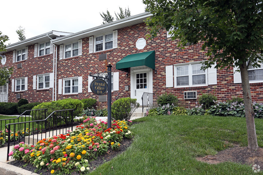 Broadmore Apartments - Lansdale, PA | Apartment Finder