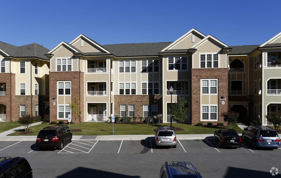 Building Photo - Crestview at Apex