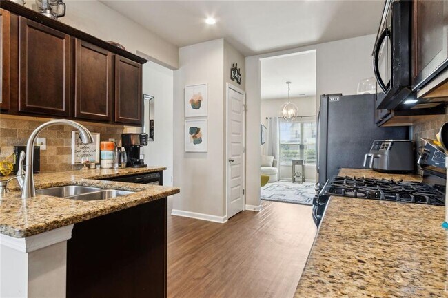 Building Photo - 151 Humphry Ct