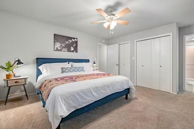 Building Photo - 15 Churchill Dr