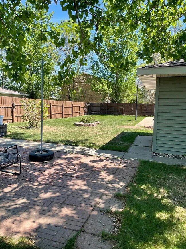 Building Photo - 1117 Expansion Dr