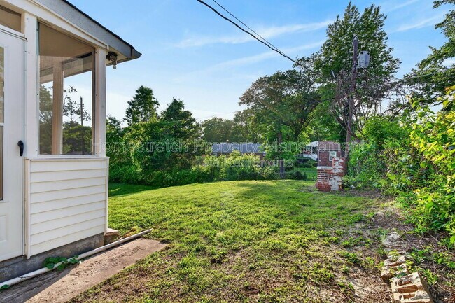Building Photo - 4707 Roxie St