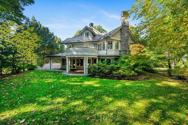 Building Photo - 29 Merrill Rd