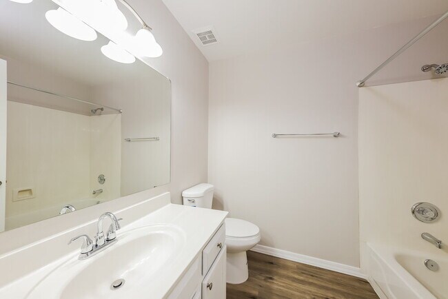 Building Photo - 15317 N 85th Ave