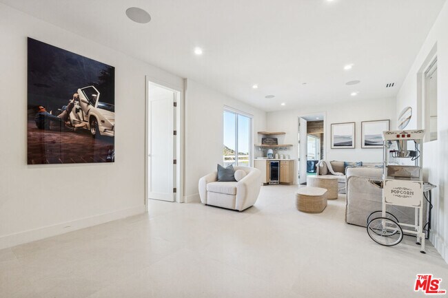 Building Photo - 265 Westlake Blvd