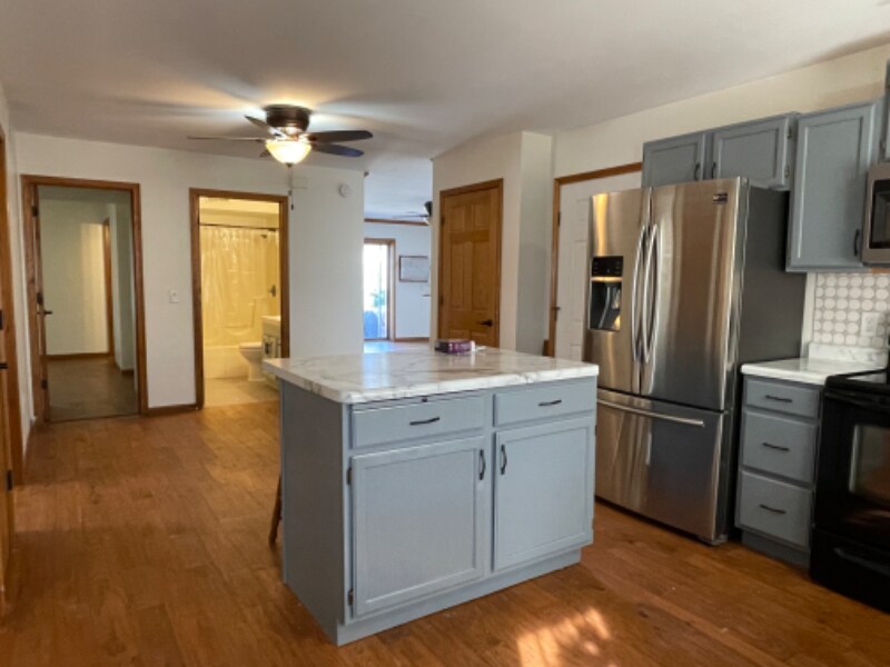 Building Photo - 1610 N Hume Ave