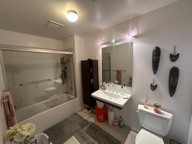 Building Photo - 1345 S Wabash Ave