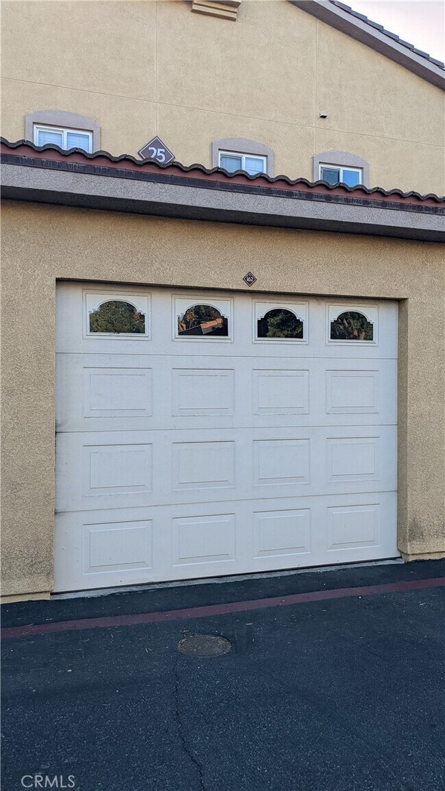 Building Photo - 41410 Juniper St