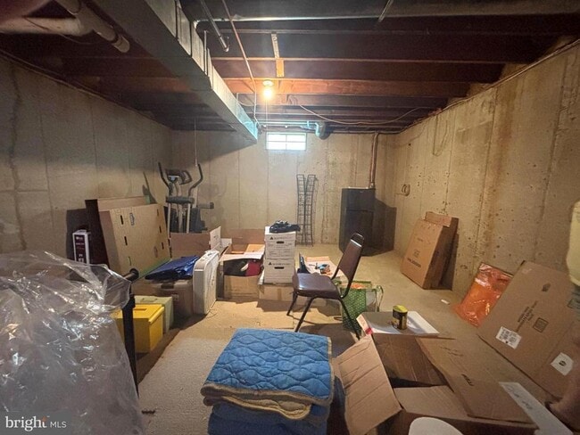 Building Photo - 514 Sayre Dr