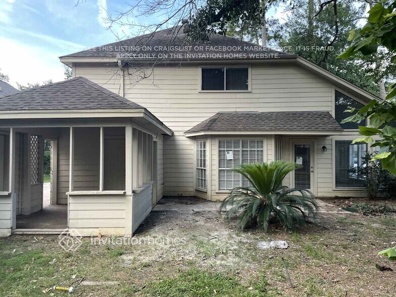 Building Photo - 16923 Windrow Dr