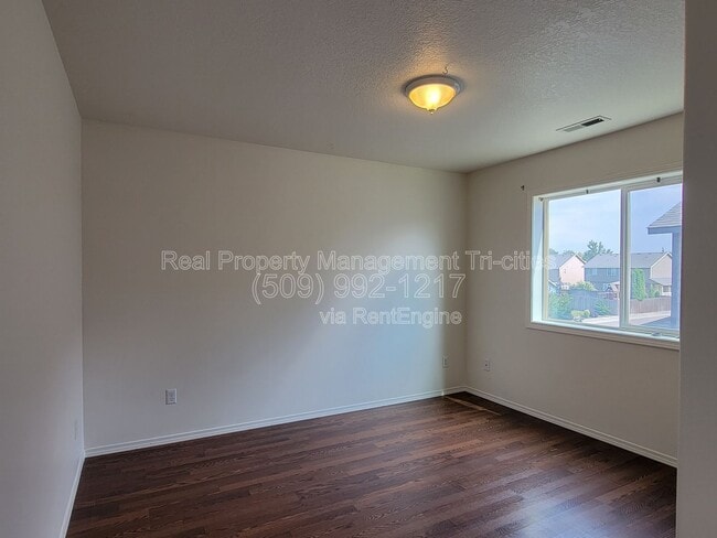 Building Photo - 3212 S Rainier St