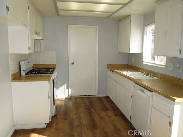 Building Photo - 10674 Kiowa Rd