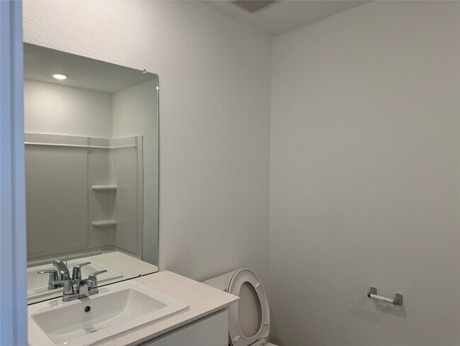Building Photo - 14712 S Ascot Bnd Cir