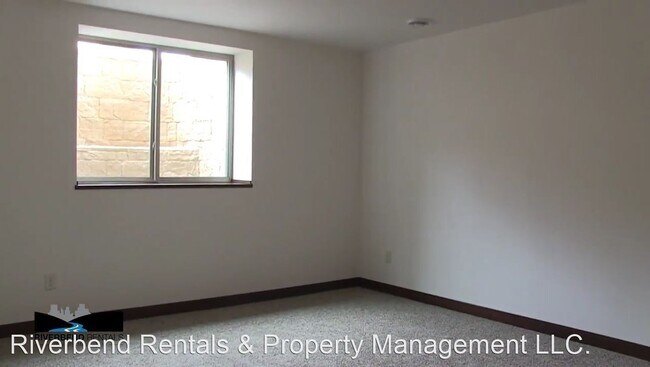 Building Photo - 3 br, 2 bath House - 4964 Waylon St