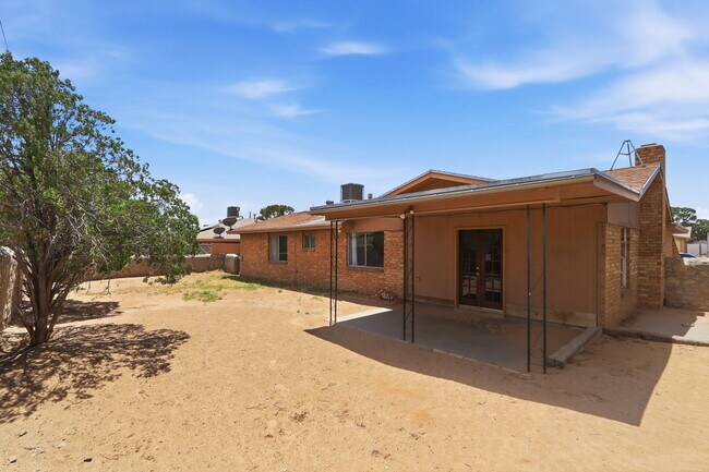 Building Photo - 1610 Dale Douglas Dr