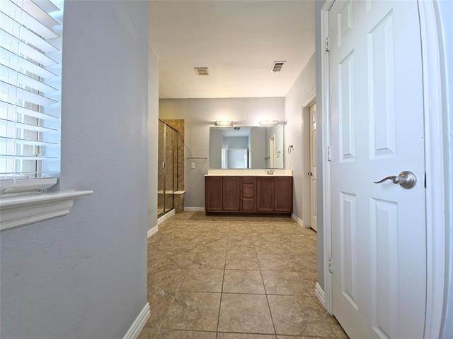 Building Photo - 4121 William Dehaes Dr