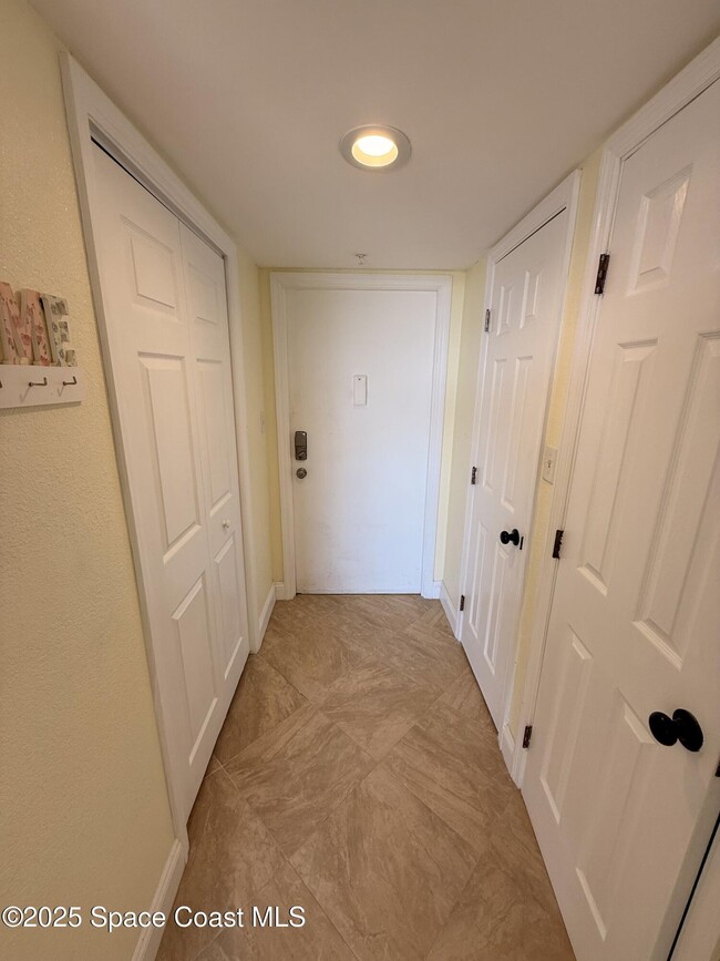 Building Photo - 2020 N Atlantic Ave