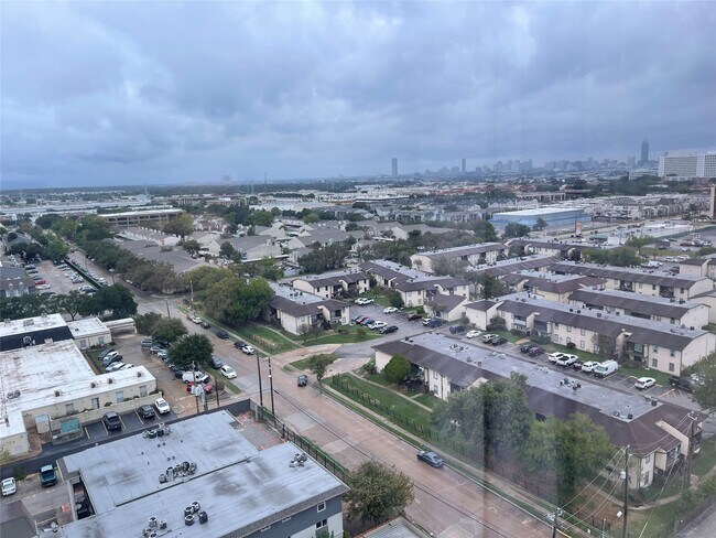 Building Photo - 7510 Hornwood Dr