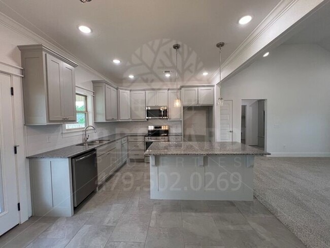 Building Photo - Tontitown- Single-Family Home- Beautiful C...