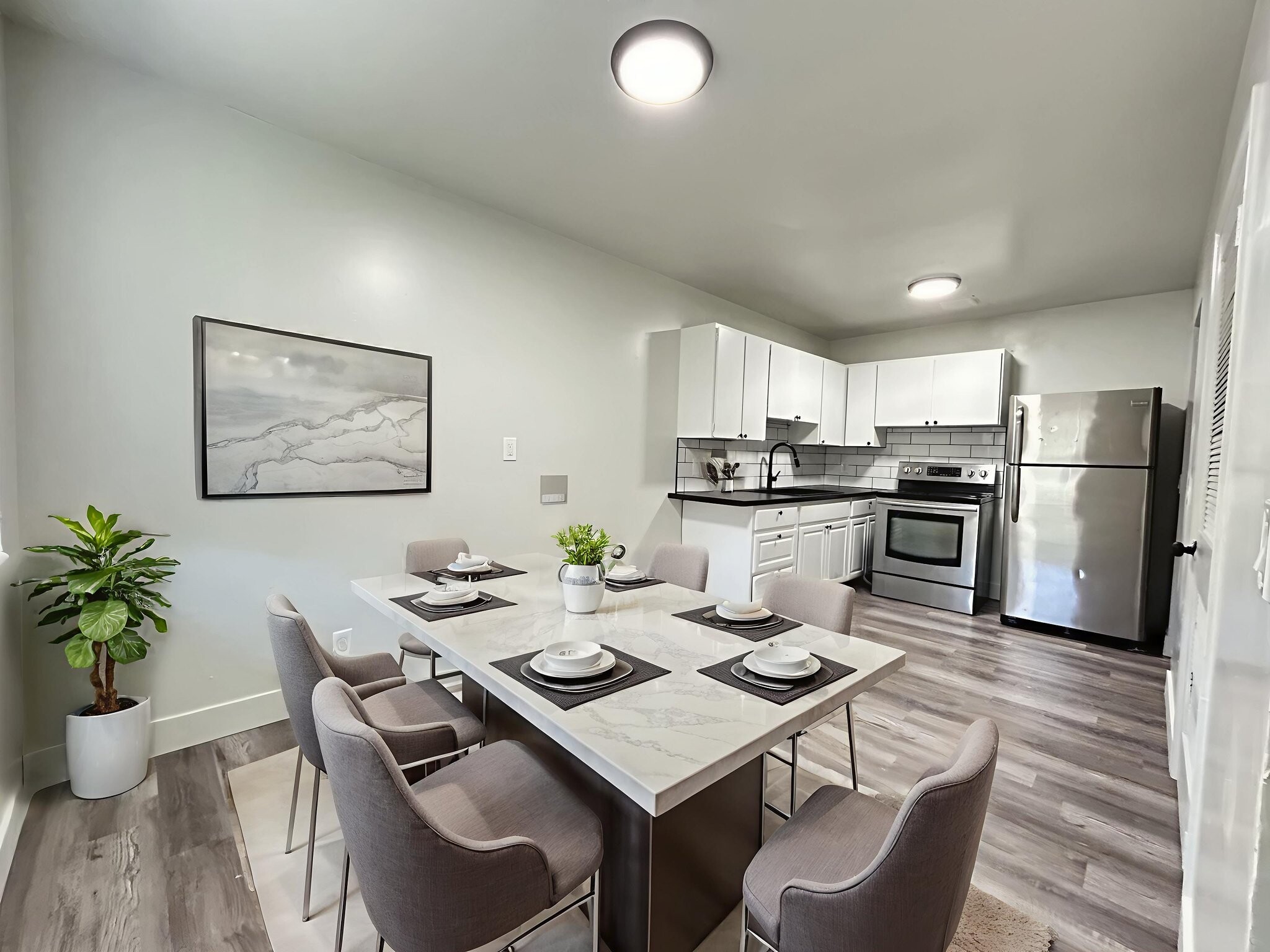 Building Photo - 1340 S 200 E