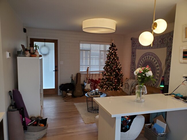 Building Photo - Remington1705 (KC-JF)