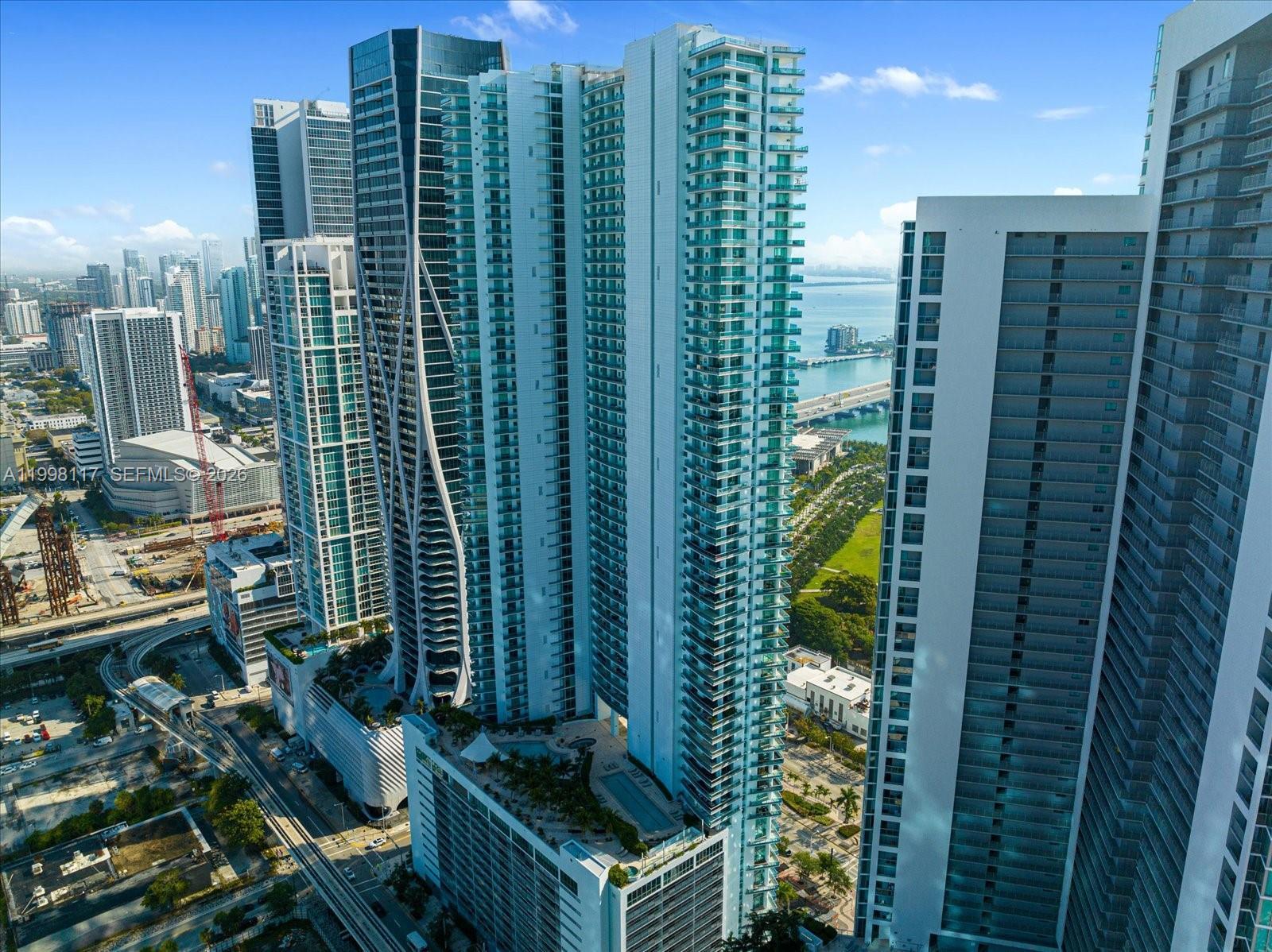 Building Photo - 900 Biscayne Blvd