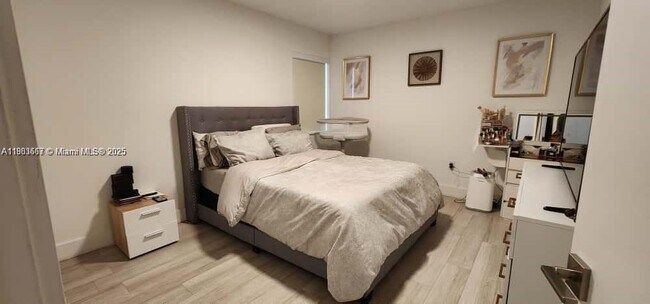 Building Photo - 1828 NW 4th St