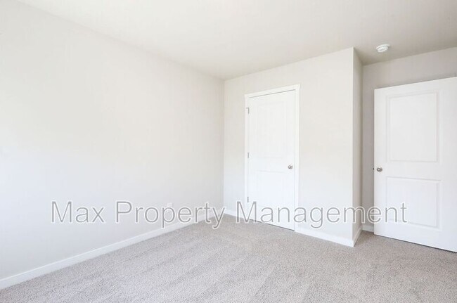 Building Photo - 5607 153rd St