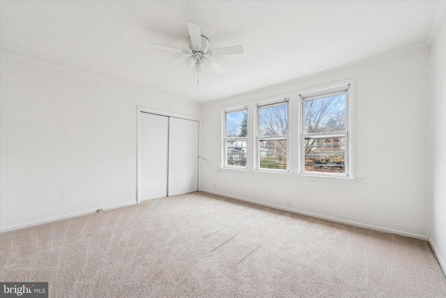 Building Photo - 10 W Jefferson St