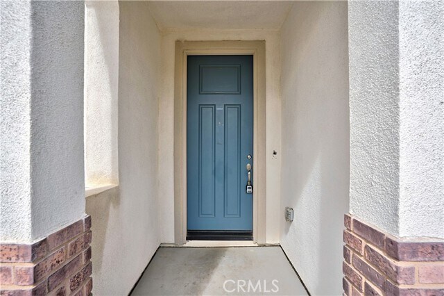 Building Photo - 574 Feeder St